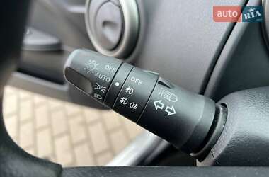 Хэтчбек Nissan Note 2007 в 
