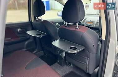 Хэтчбек Nissan Note 2007 в 