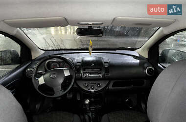 Хэтчбек Nissan Note 2008 в Коростене