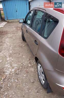 Хэтчбек Nissan Note 2013 в 