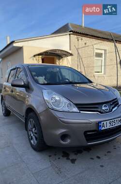 Хэтчбек Nissan Note 2011 в Андрушевке