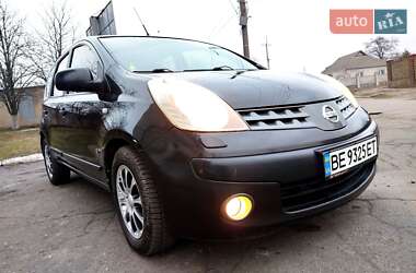 Хэтчбек Nissan Note 2006 в Первомайске