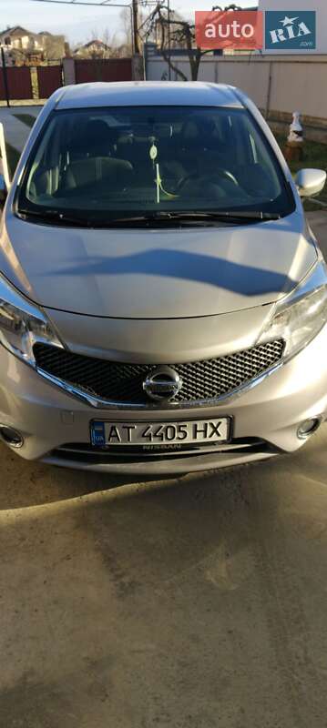 Хэтчбек Nissan Note 2013 в 