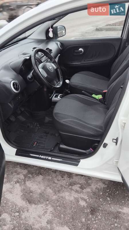 Хетчбек Nissan Note 2011 в Полтаві