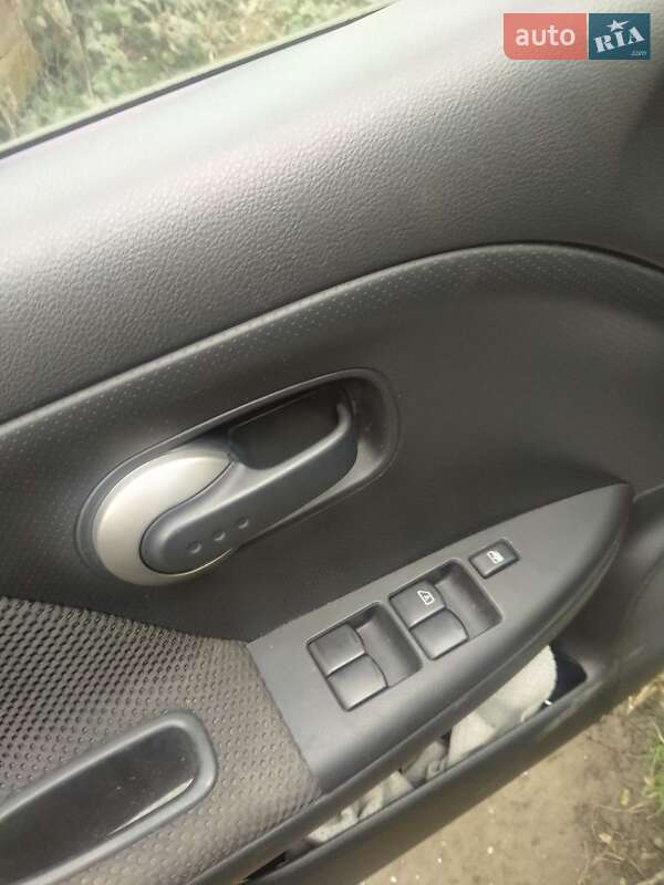 Хэтчбек Nissan Note 2008 в Одессе