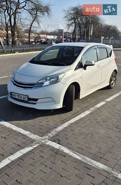 Хэтчбек Nissan Note 2012 в Одессе