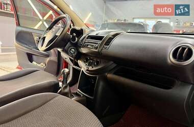 Хэтчбек Nissan Note 2006 в Виннице