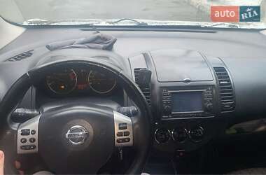 Хэтчбек Nissan Note 2013 в 