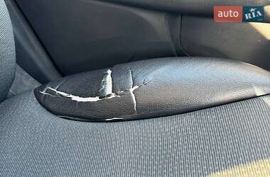 Хэтчбек Nissan Note 2012 в 