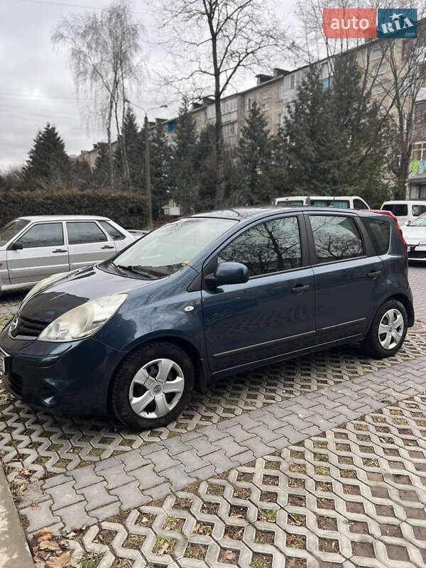 Хетчбек Nissan Note 2012 в Івано-Франківську