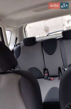 Хэтчбек Nissan Note 2013 в Тернополе