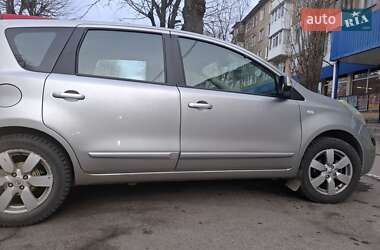 Хэтчбек Nissan Note 2007 в 