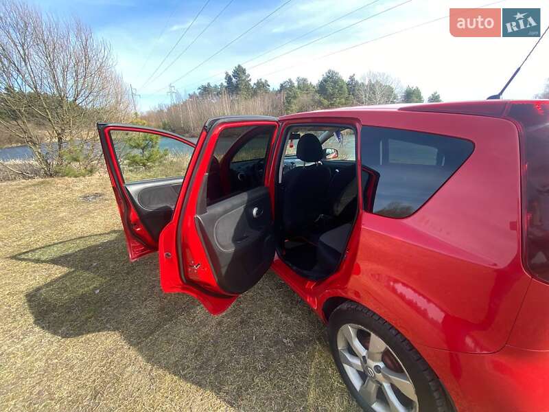 Хэтчбек Nissan Note 2011 в Ровно