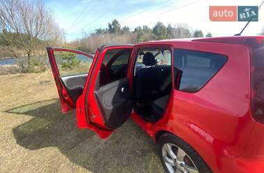 Хэтчбек Nissan Note 2011 в 
