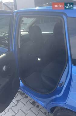 Хэтчбек Nissan Note 2006 в 