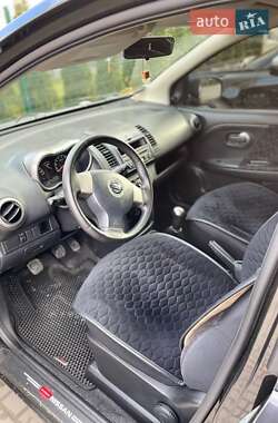 Хэтчбек Nissan Note 2007 в 