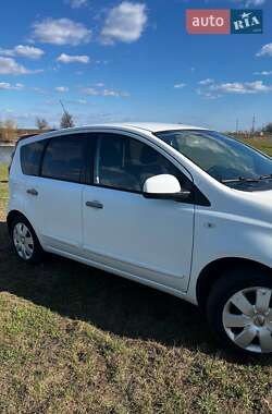 Хетчбек Nissan Note 2011 в Одесі