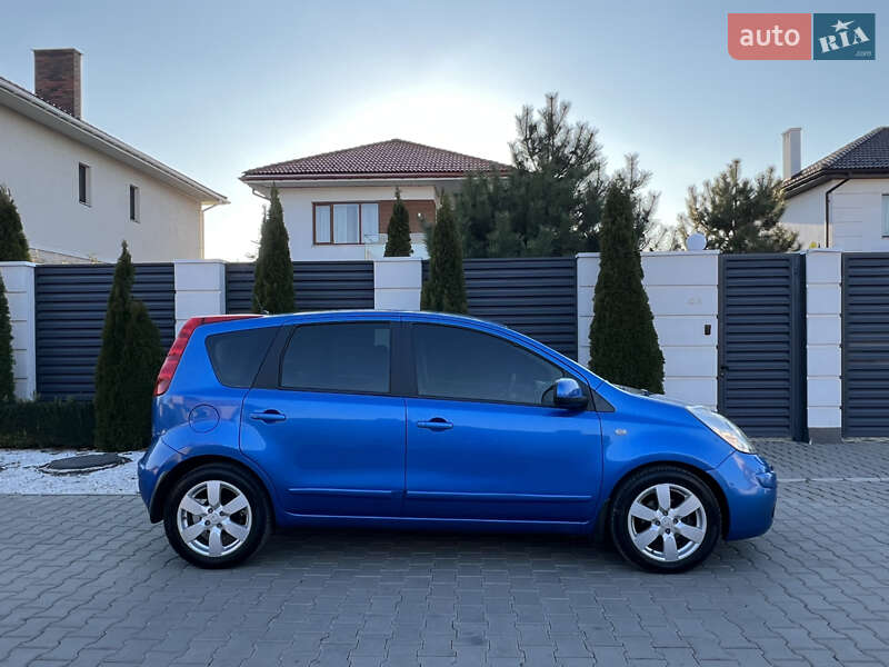 Хэтчбек Nissan Note 2007 в Одессе