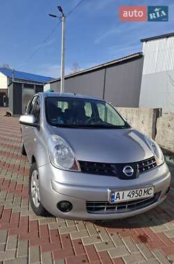 Хэтчбек Nissan Note 2007 в 