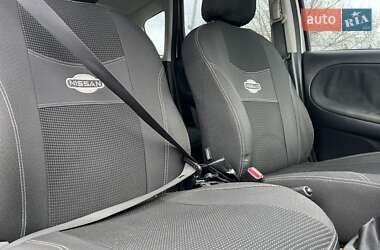 Хэтчбек Nissan Note 2011 в 
