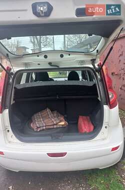 Хетчбек Nissan Note 2011 в Запоріжжі