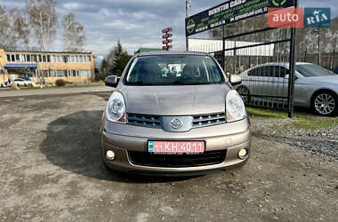 Хэтчбек Nissan Note 2008 в 