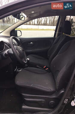 Хэтчбек Nissan Note 2007 в 