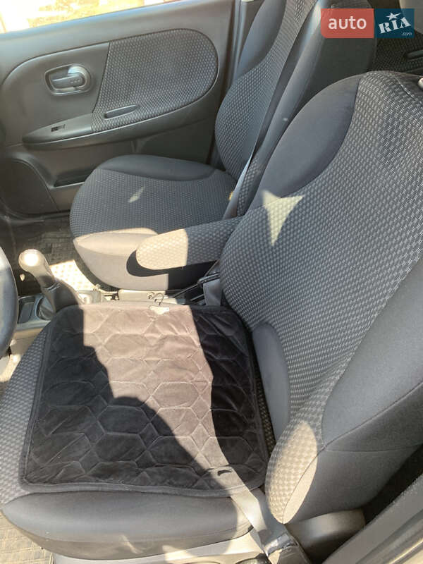 Хэтчбек Nissan Note 2007 в Сумах