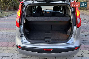 Хэтчбек Nissan Note 2006 в 