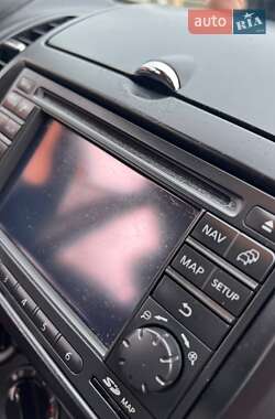 Хэтчбек Nissan Note 2009 в 