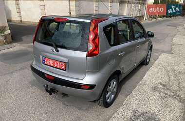 Хэтчбек Nissan Note 2007 в 