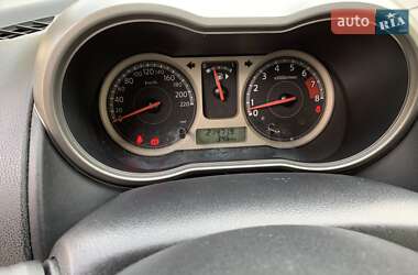 Хэтчбек Nissan Note 2007 в 