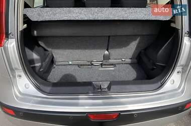 Хэтчбек Nissan Note 2007 в 