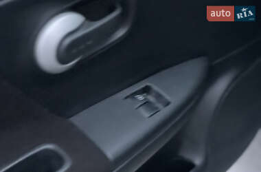Хетчбек Nissan Note 2013 в 