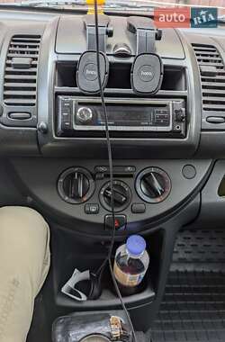 Хэтчбек Nissan Note 2008 в 