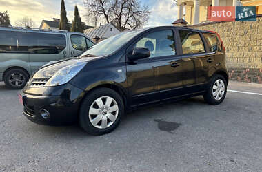 Хэтчбек Nissan Note 2006 в 