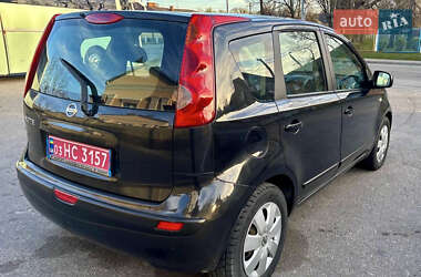 Хэтчбек Nissan Note 2006 в 