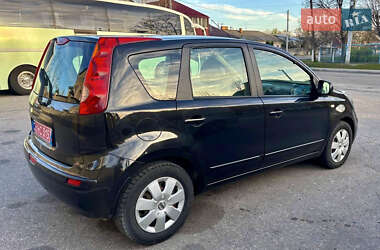 Хэтчбек Nissan Note 2006 в 