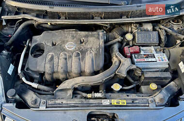Хэтчбек Nissan Note 2006 в 