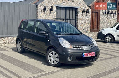 Хэтчбек Nissan Note 2006 в 