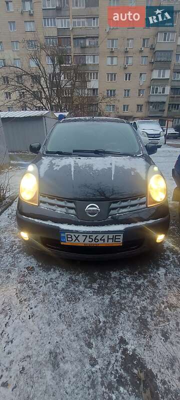 Хэтчбек Nissan Note 2006 в 