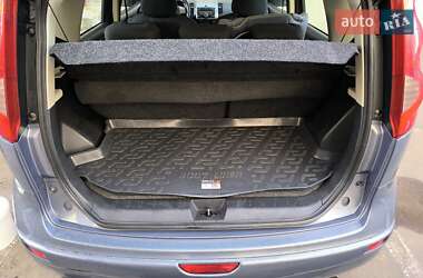 Хэтчбек Nissan Note 2008 в 