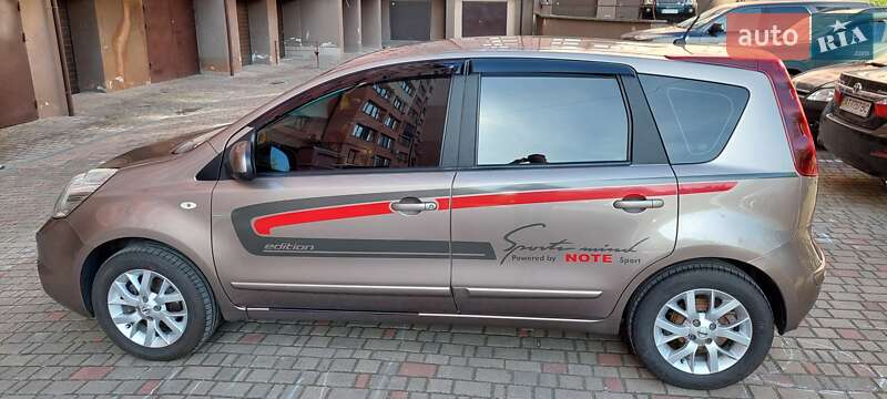 Хэтчбек Nissan Note 2009 в Ивано-Франковске