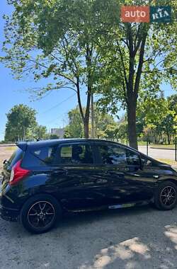 Хэтчбек Nissan Note 2013 в 