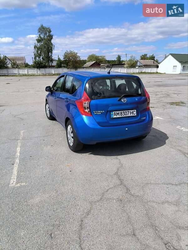 Хэтчбек Nissan Note 2014 в Звягеле
