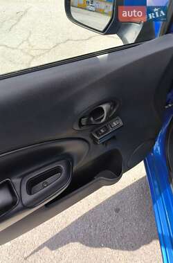 Хэтчбек Nissan Note 2014 в 