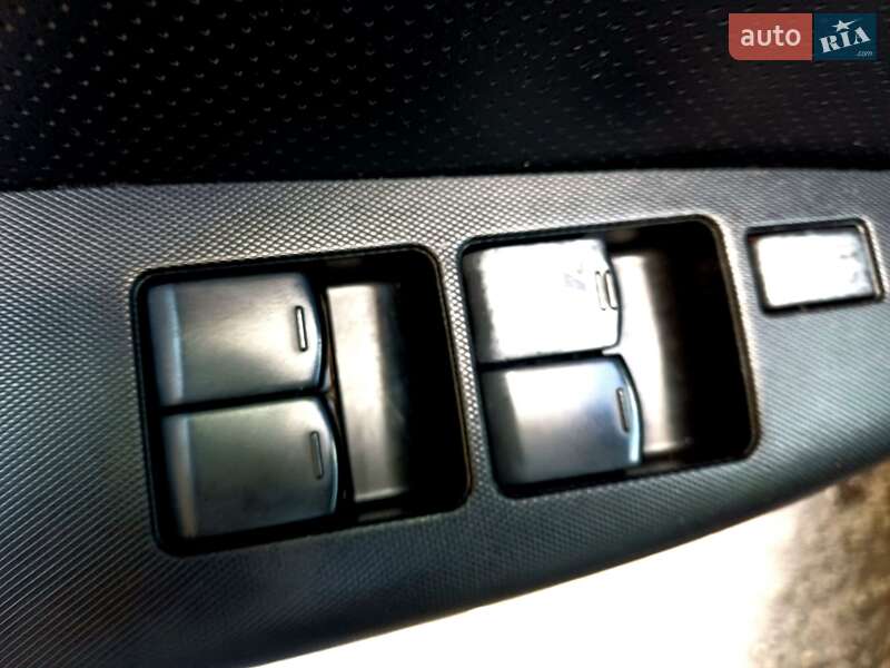 Хетчбек Nissan Note 2007 в Кам'янському
