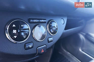 Хэтчбек Nissan Note 2007 в 