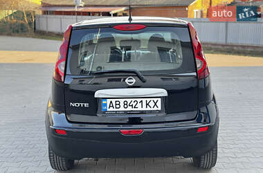Хетчбек Nissan Note 2011 в 