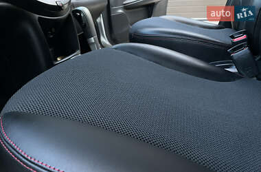 Хэтчбек Nissan Note 2009 в 
